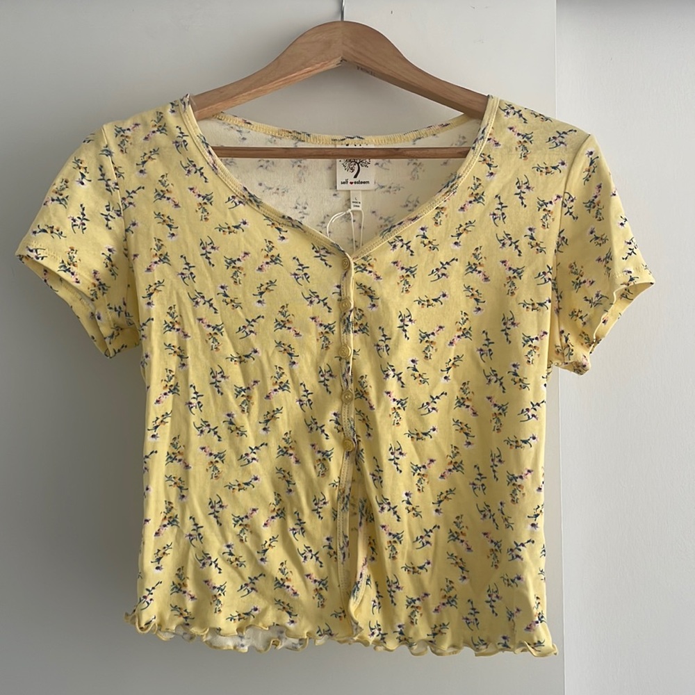 SOLD Cropped Yellow Short Sleeve Top
